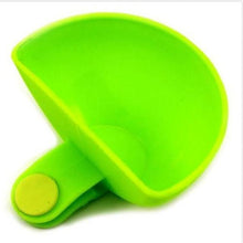 Load image into Gallery viewer, 4 Pcs Dip Clip -  Dip Clip Bowls For Plates Sauce